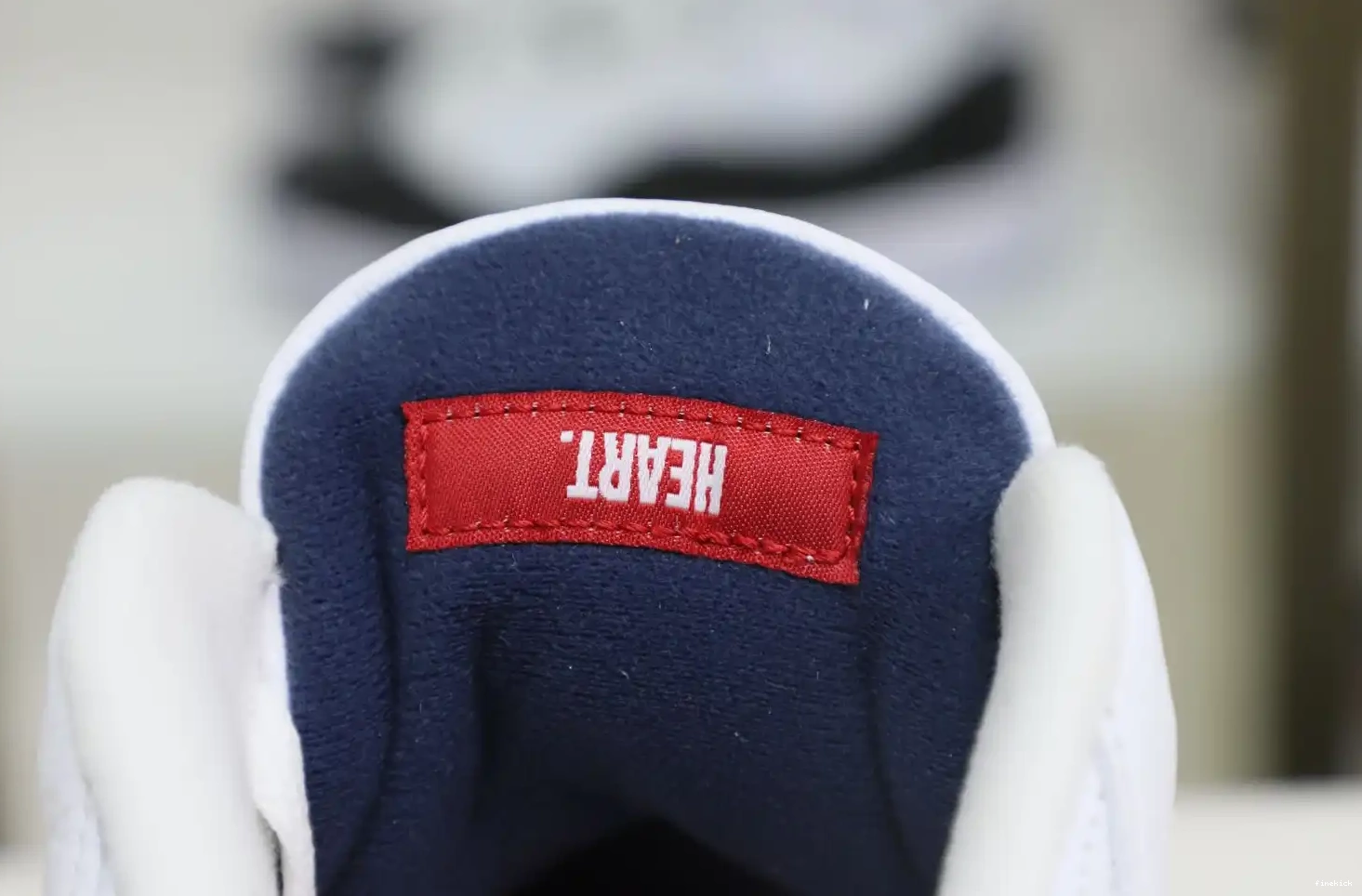 3 Jordan retro